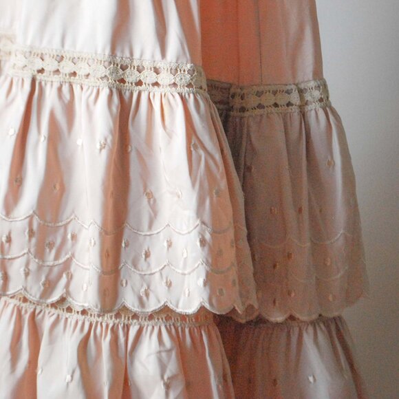 1950's Barbizon Slip Skirt - Picture 3 of 4